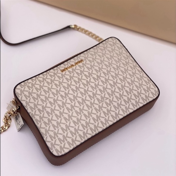 Michael Kors EW Crossbody Vanilla - Picture 10 of 11